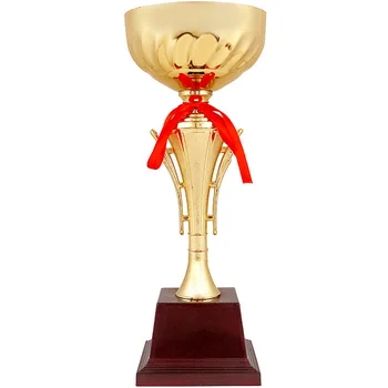  Producătorii en-gros trofeu vânzare fierbinte medalii de aur Trofeul ieftine personalizate de Fotbal trofeu cu amănuntul Metal trofeu personalizat